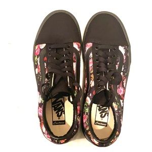 NEVER WORN: Women’s size 8 custom platform Vans